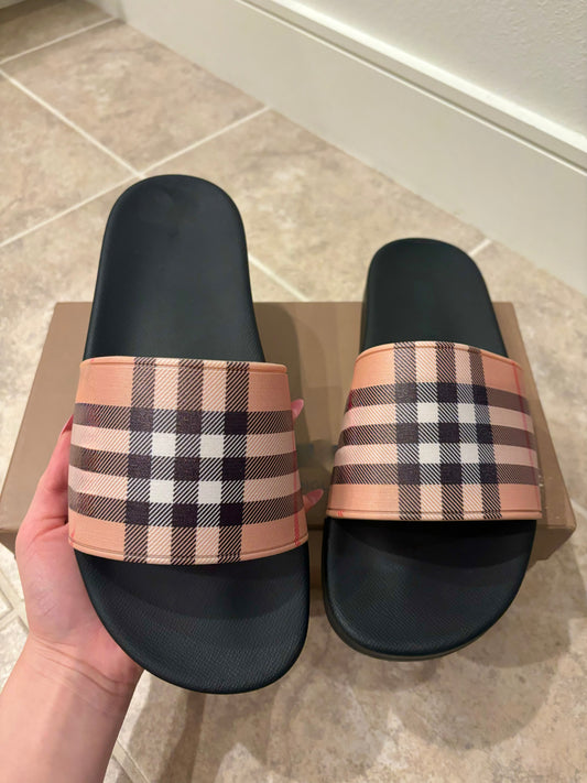 Checkered Flats